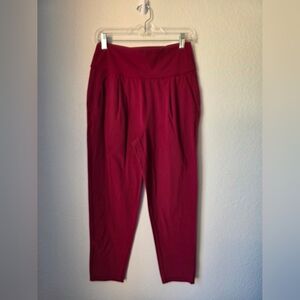 Athleta Elation Pant, Burgundy Color, Size Small